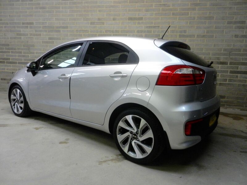 View KIA RIO 1.4 CRDi EcoDynamics 3 Euro 6 (s/s) 5dr