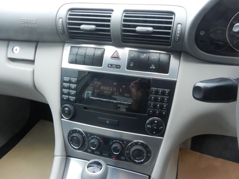 MERCEDES-BENZ C CLASS