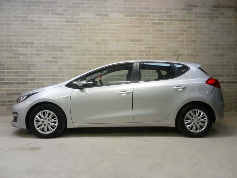 View KIA CEED 1.6 CRDi 1 Euro 6 (s/s) 5dr