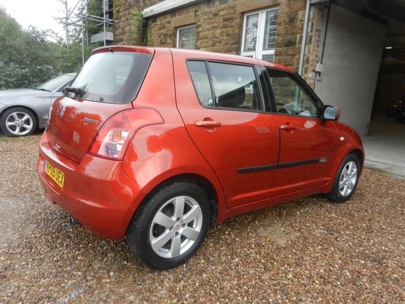 SUZUKI SWIFT