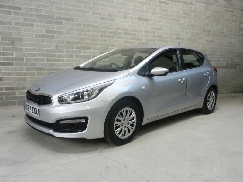 View KIA CEED 1.6 CRDi 1 Euro 6 (s/s) 5dr