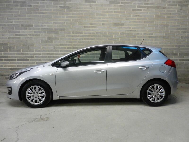 View KIA CEED 1.6 CRDi 1 Euro 6 (s/s) 5dr