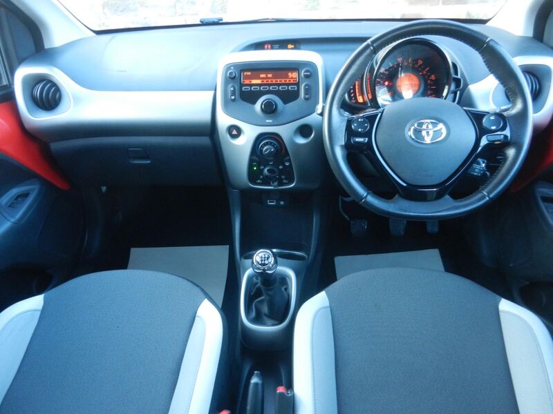 TOYOTA AYGO