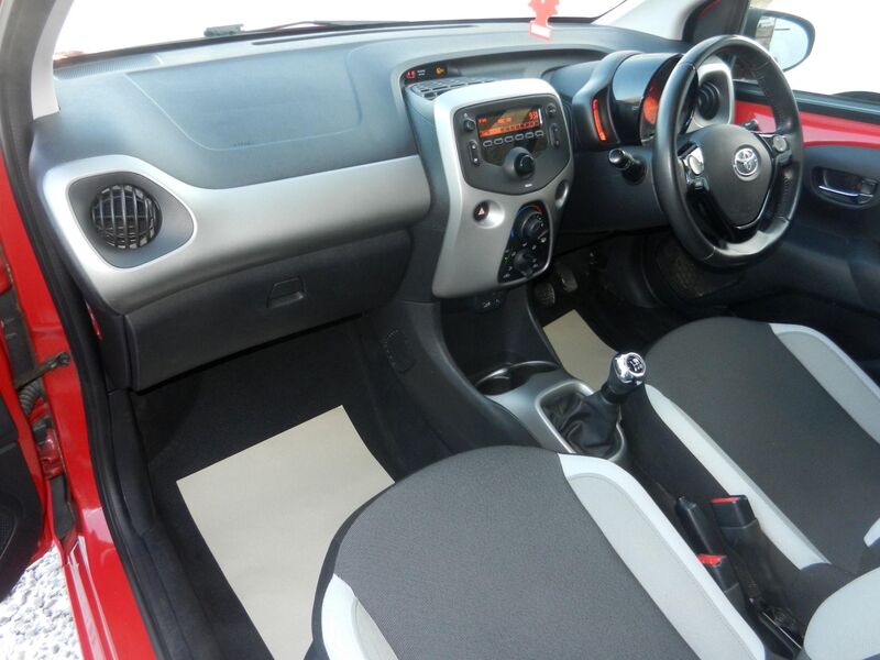 TOYOTA AYGO