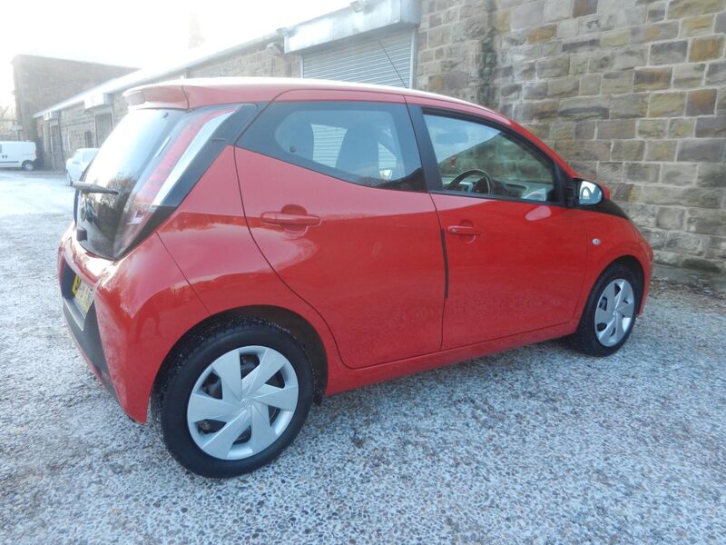 TOYOTA AYGO