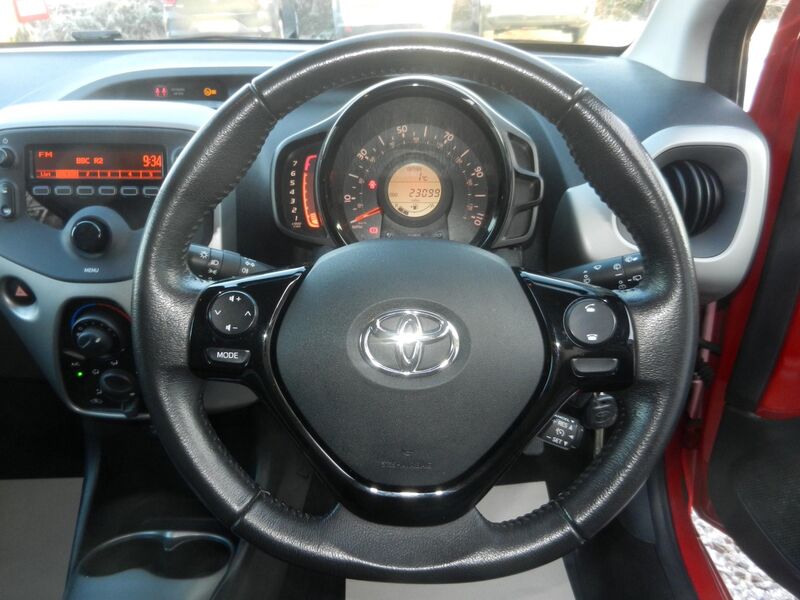 TOYOTA AYGO