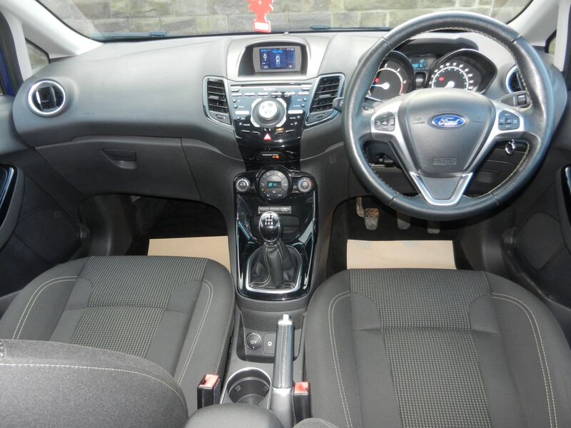 FORD FIESTA