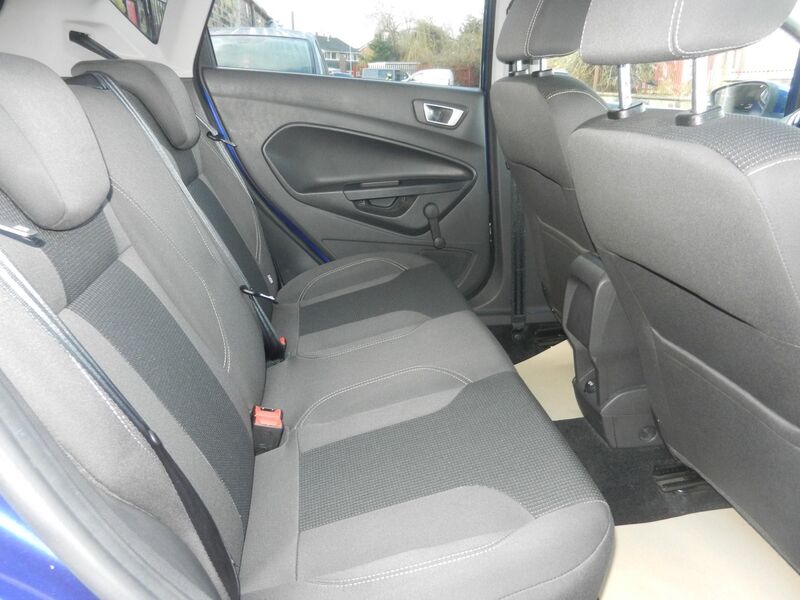 FORD FIESTA