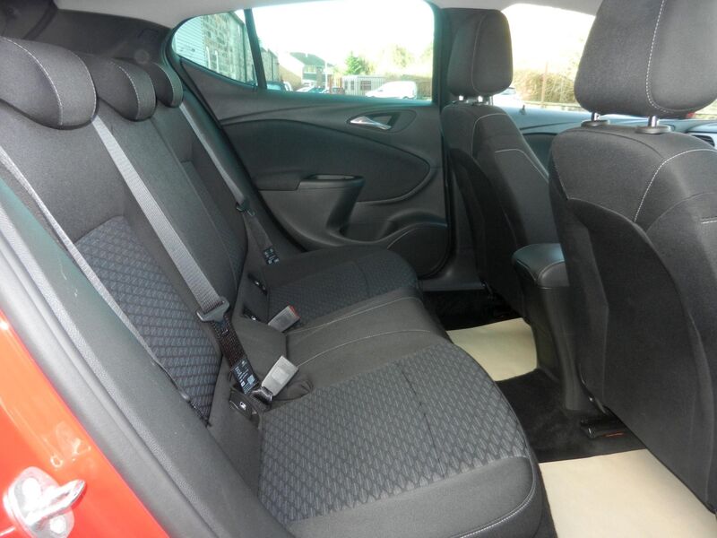VAUXHALL ASTRA