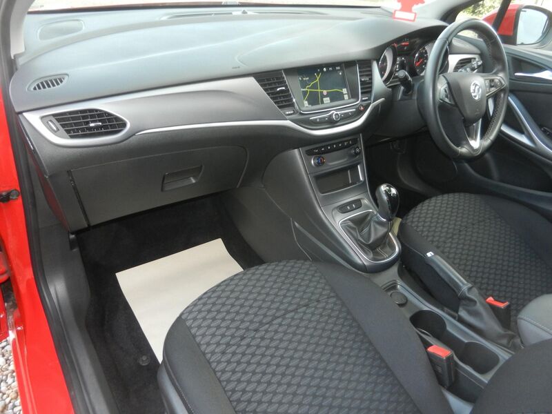 VAUXHALL ASTRA