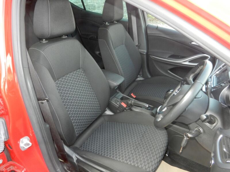 VAUXHALL ASTRA