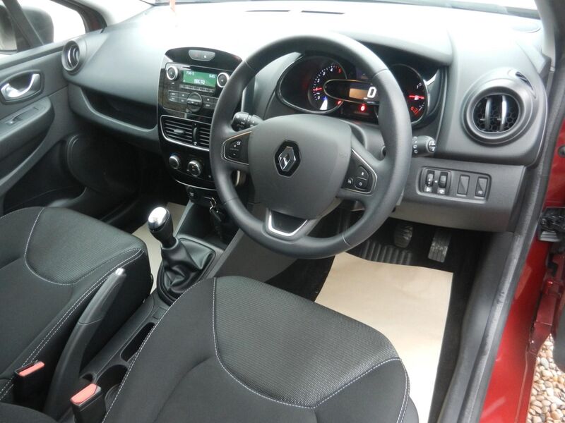 RENAULT CLIO