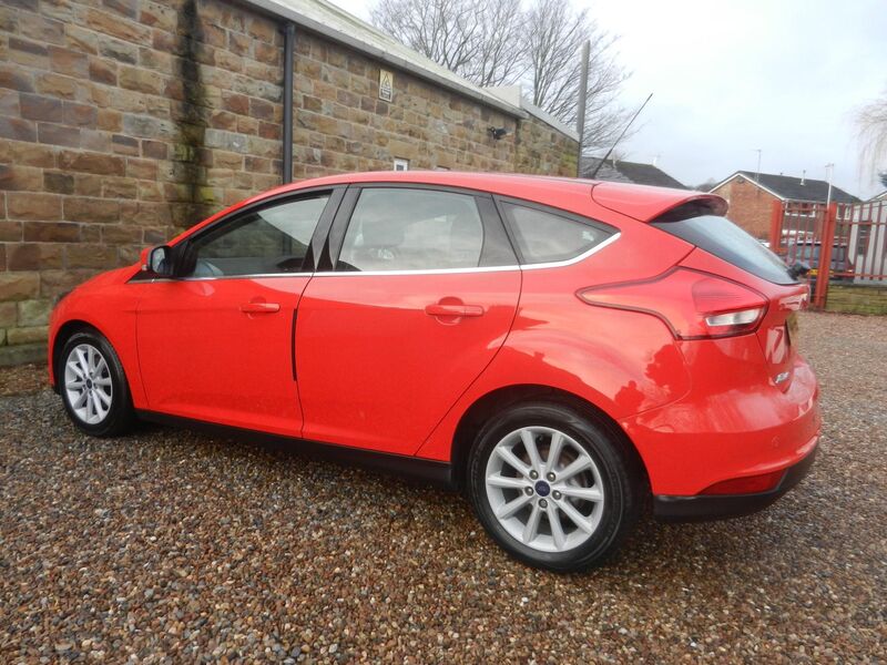 FORD FOCUS
