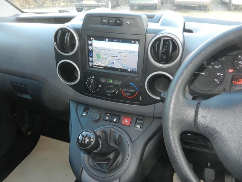 PEUGEOT PARTNER