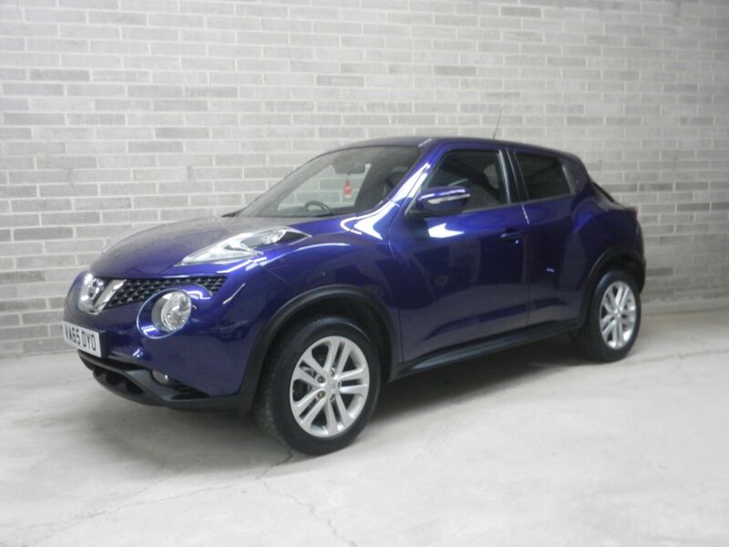 View NISSAN JUKE 1.6 N-Connecta XTRON Euro 6 5dr