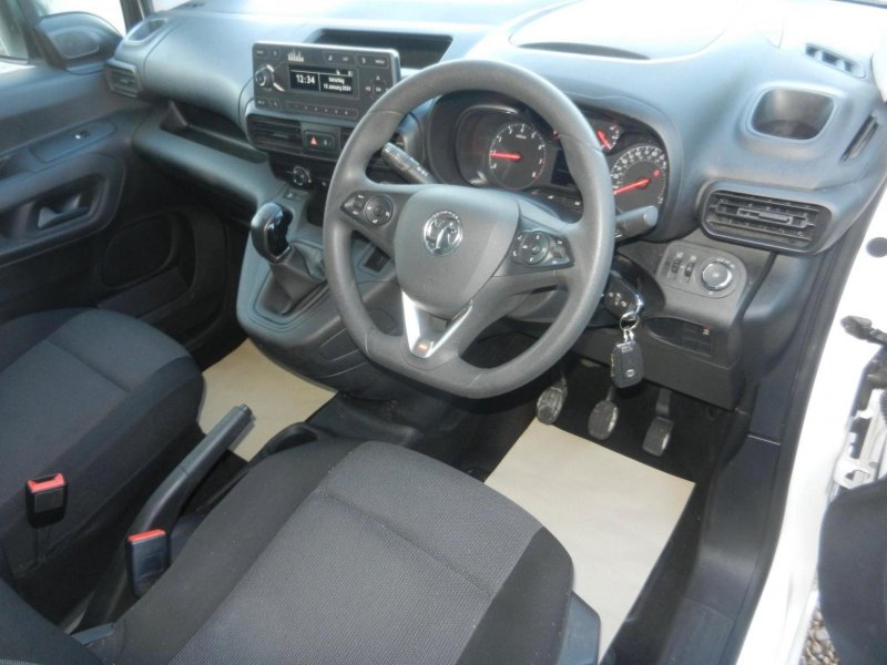 VAUXHALL COMBO