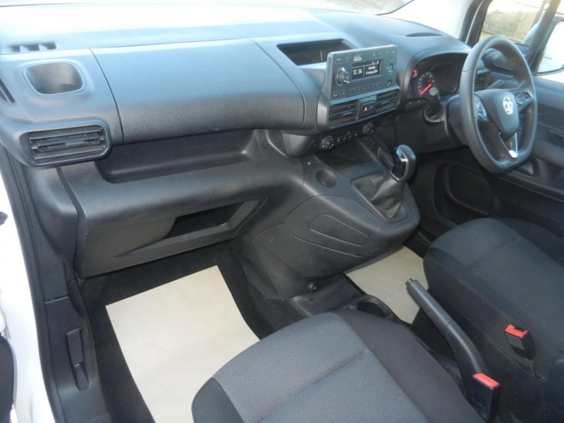 VAUXHALL COMBO