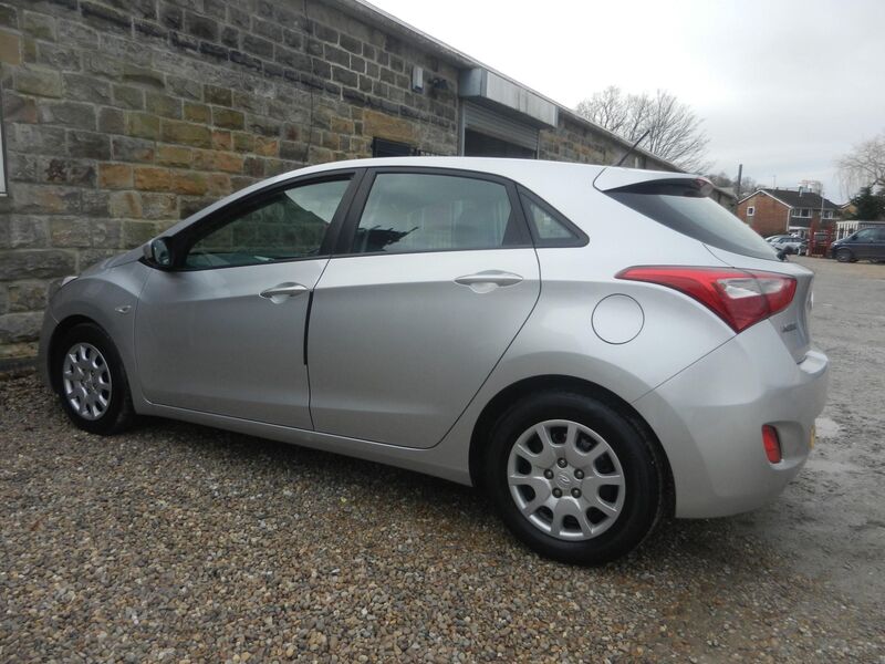 HYUNDAI I30