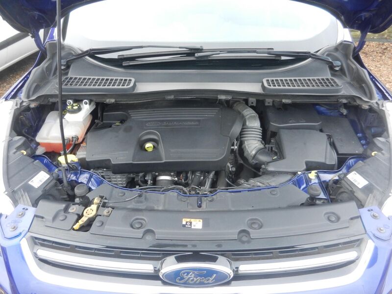 FORD KUGA