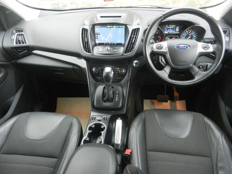 FORD KUGA