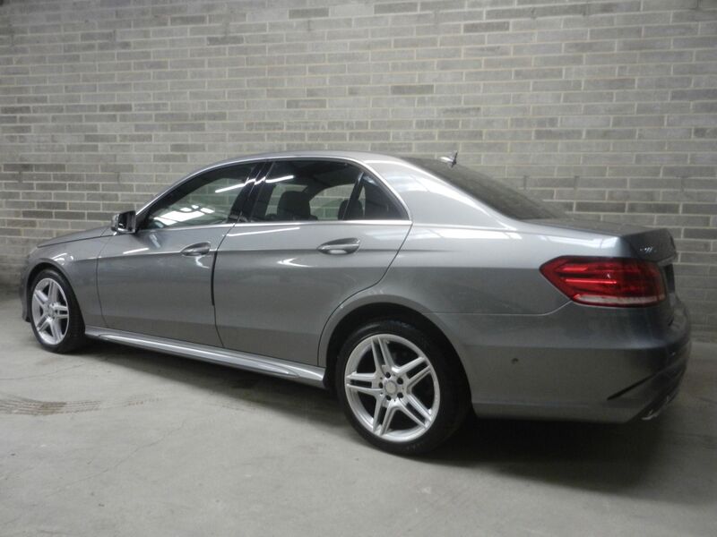 View MERCEDES-BENZ E CLASS 2.1 E220 CDI AMG Sport G-Tronic+ Euro 5 (s/s) 4dr