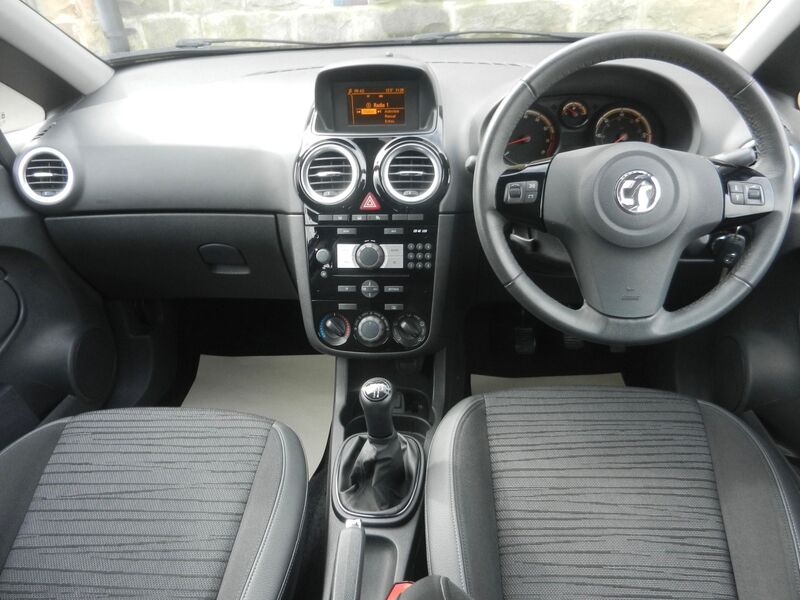 VAUXHALL CORSA