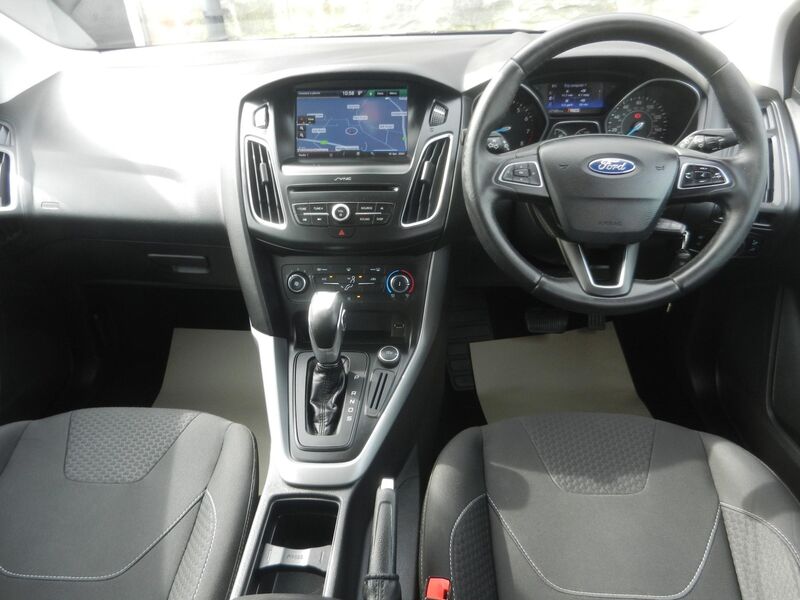 FORD FOCUS