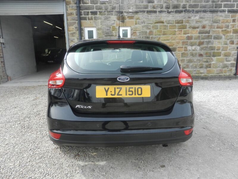 FORD FOCUS