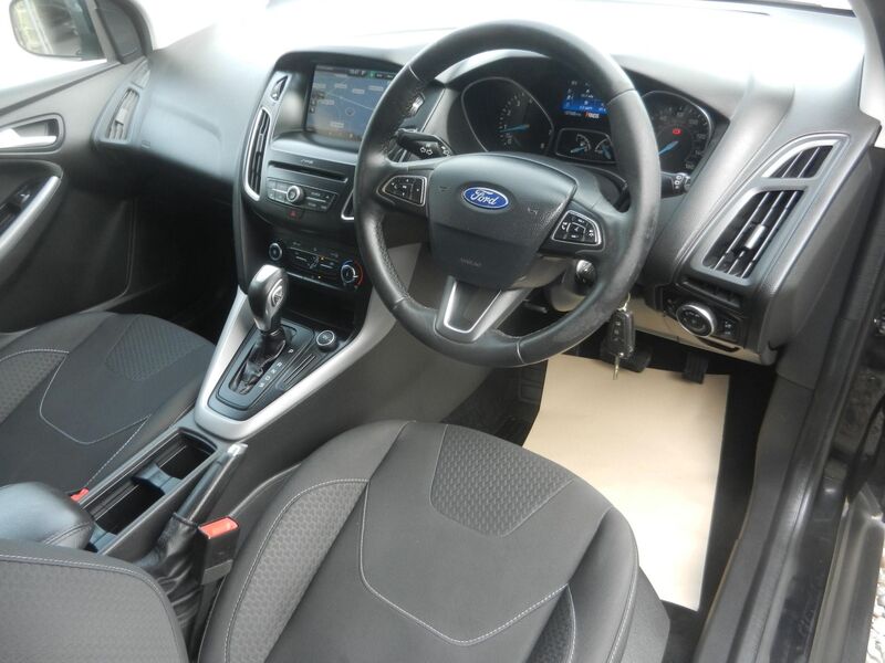 FORD FOCUS