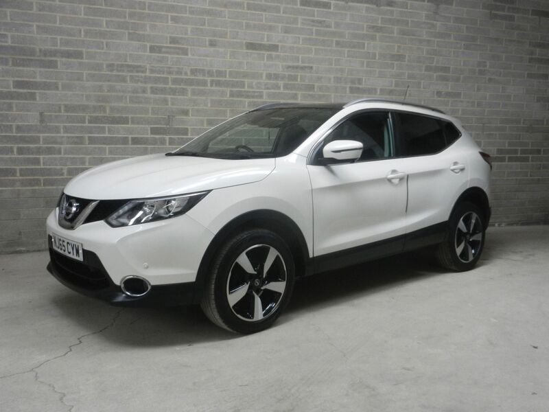 View NISSAN QASHQAI 1.2 DIG-T n-tec+ 2WD Euro 6 (s/s) 5dr