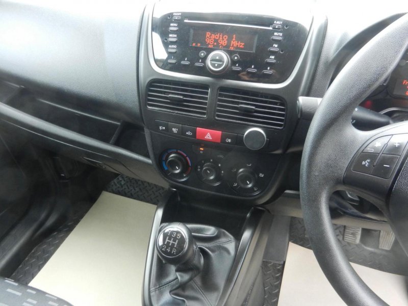 VAUXHALL COMBO