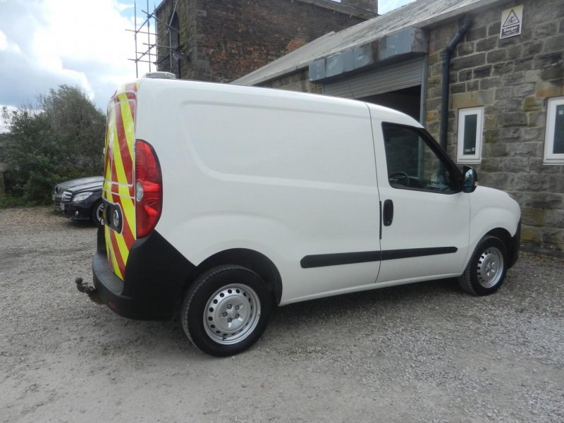 VAUXHALL COMBO