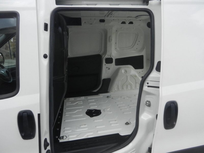 VAUXHALL COMBO
