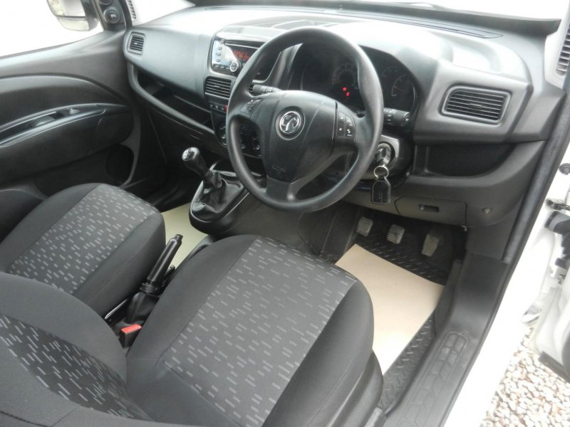 VAUXHALL COMBO