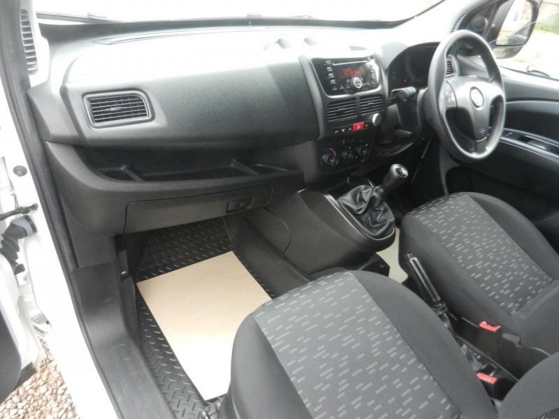 VAUXHALL COMBO