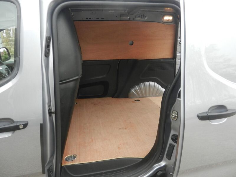 VAUXHALL COMBO