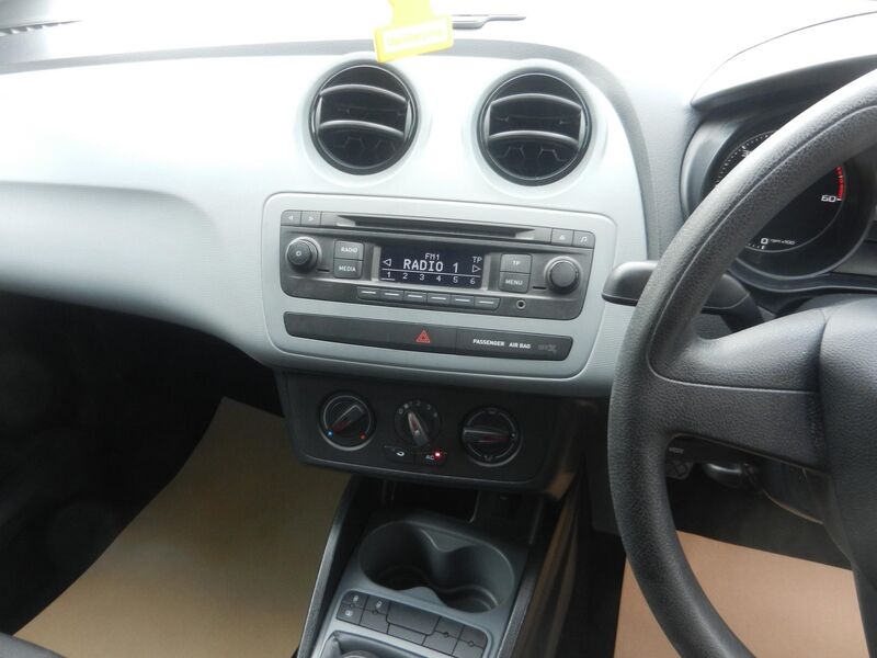 SEAT IBIZA