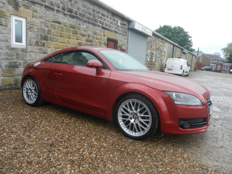 AUDI TT