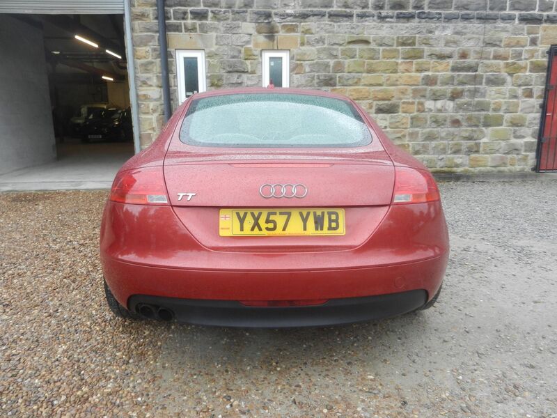AUDI TT