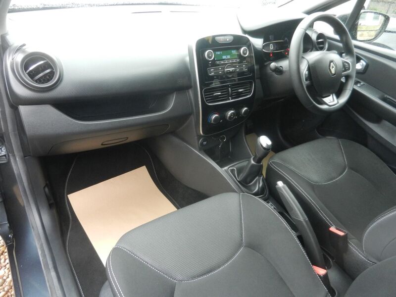 RENAULT CLIO