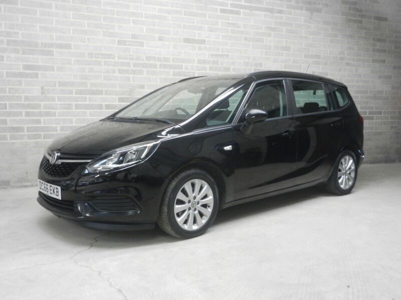 View VAUXHALL ZAFIRA TOURER 1.6 CDTi ecoFLEX Design Euro 6 (s/s) 5dr