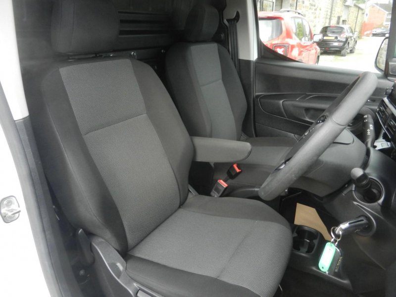 VAUXHALL COMBO