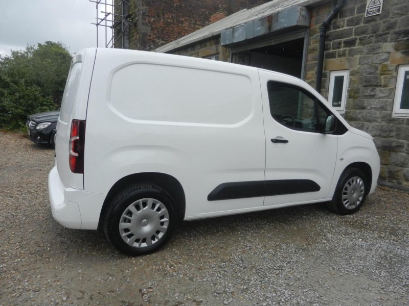 VAUXHALL COMBO