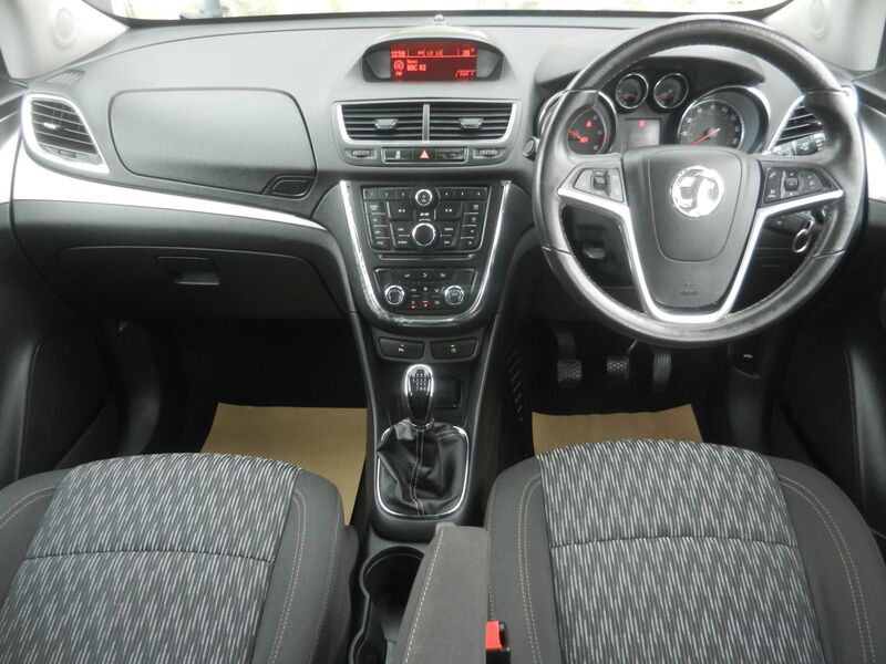 VAUXHALL MOKKA