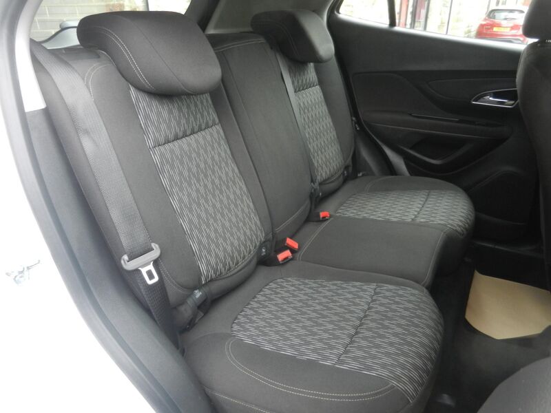 VAUXHALL MOKKA