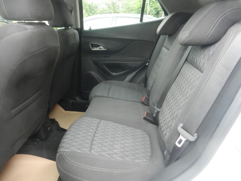 VAUXHALL MOKKA