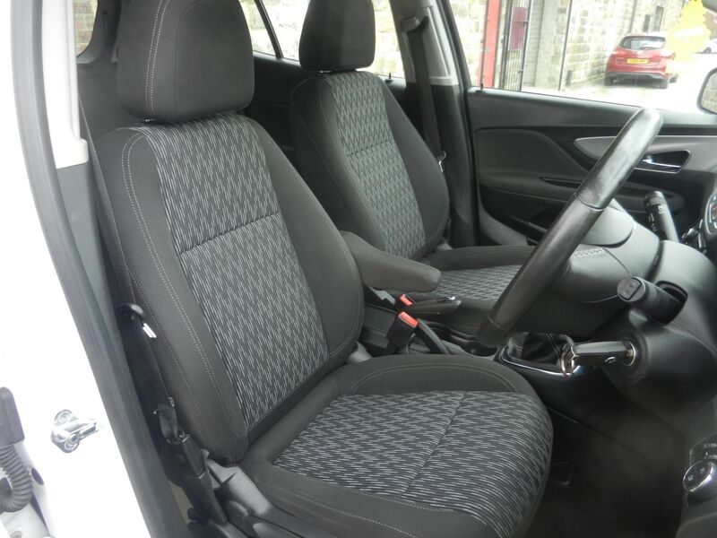 VAUXHALL MOKKA