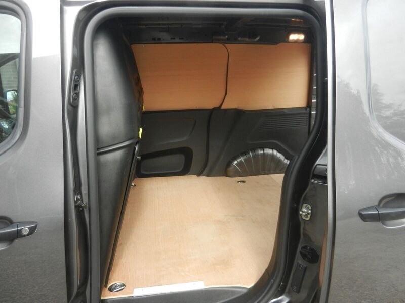 VAUXHALL COMBO