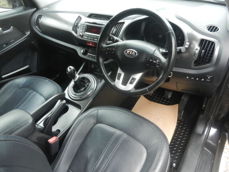 KIA SPORTAGE