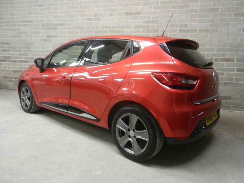View RENAULT CLIO 1.2 16V Dynamique Nav Euro 6 5dr